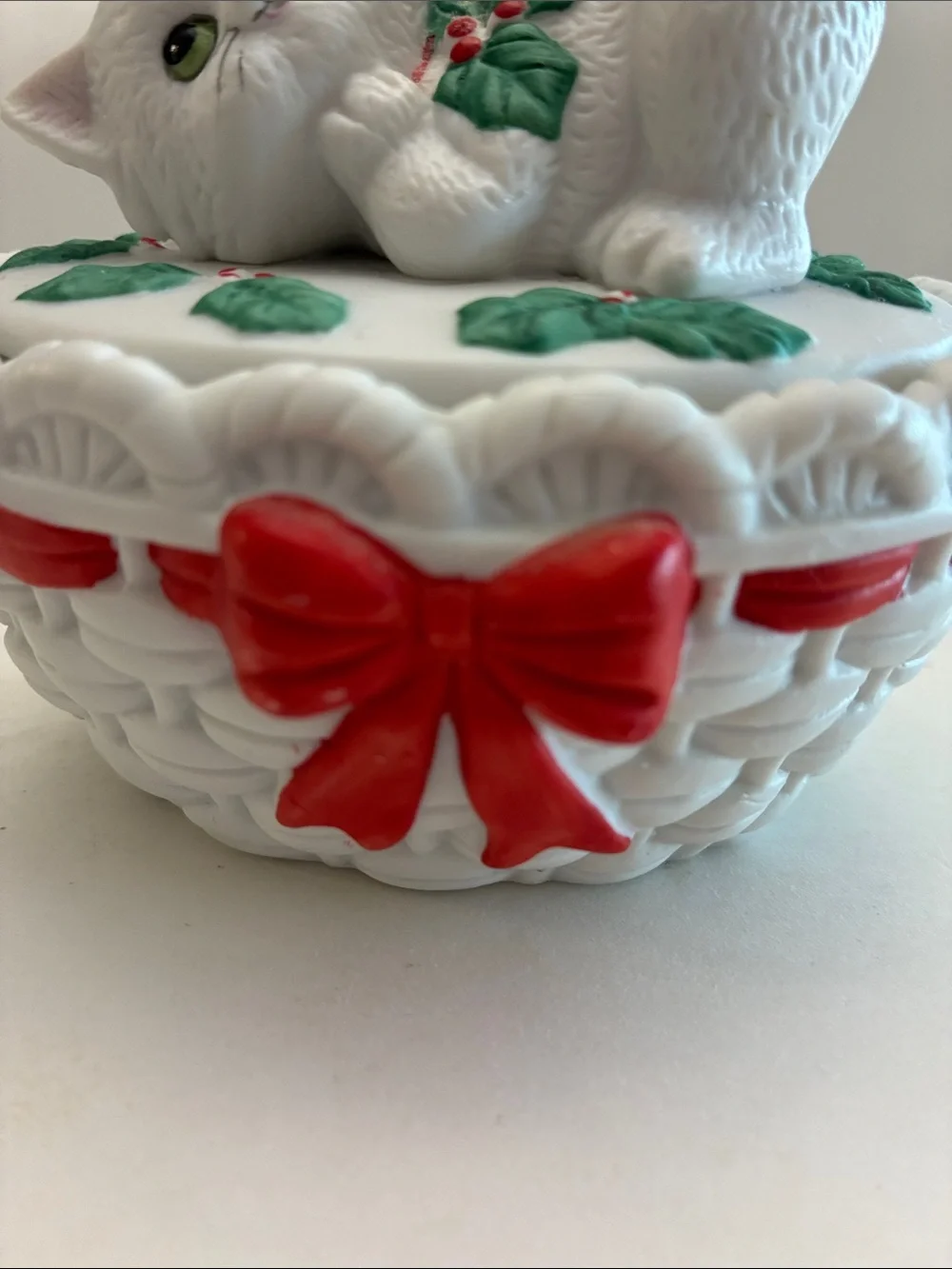Lefton White Cat Trinket Box with Red Bows and Green Holly